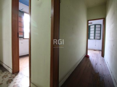 Casa à venda com 90m², 3 quartos, 2 vagas no bairro Higienópolis em Porto Alegre - Foto 7