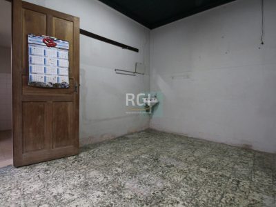 Casa à venda com 90m², 3 quartos, 2 vagas no bairro Higienópolis em Porto Alegre - Foto 11