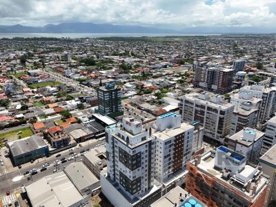 Apartamento à venda com 90m², 3 quartos, 1 suíte, 1 vaga no bairro Navegantes em Capão da Canoa - Foto 21