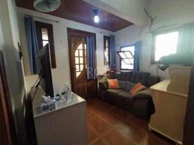 Casa à venda com 185m², 3 quartos, 5 vagas no bairro Menino Deus em Porto Alegre - Foto 3