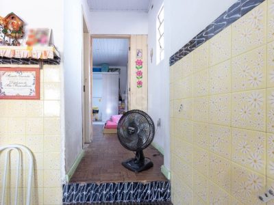 Casa à venda com 200m², 5 quartos, 5 suítes, 4 vagas no bairro Partenon em Porto Alegre - Foto 14