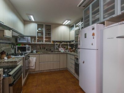 Cobertura à venda com 320m², 3 quartos, 1 suíte, 2 vagas no bairro Menino Deus em Porto Alegre - Foto 9