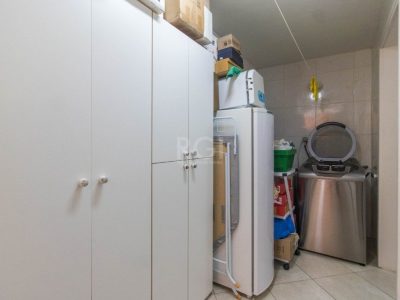 Cobertura à venda com 320m², 3 quartos, 1 suíte, 2 vagas no bairro Menino Deus em Porto Alegre - Foto 10