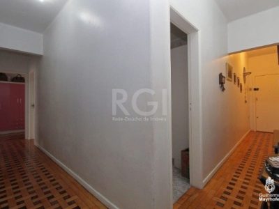 Apartamento à venda com 74m², 3 quartos no bairro Petrópolis em Porto Alegre - Foto 2