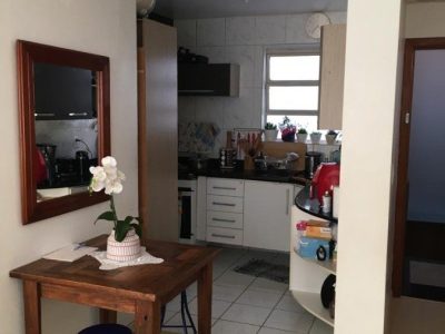 Apartamento à venda com 83m², 3 quartos, 1 suíte, 1 vaga no bairro Menino Deus em Porto Alegre - Foto 3