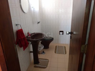 Cobertura à venda com 237m², 3 quartos, 1 suíte, 2 vagas no bairro Moinhos de Vento em Porto Alegre - Foto 37