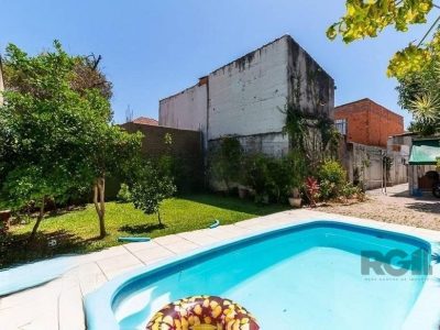 Casa à venda com 117m², 3 quartos, 1 suíte, 3 vagas no bairro Azenha em Porto Alegre - Foto 29