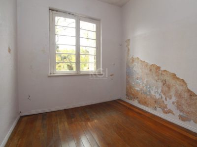 Casa à venda com 146m², 3 quartos no bairro Medianeira em Porto Alegre - Foto 28