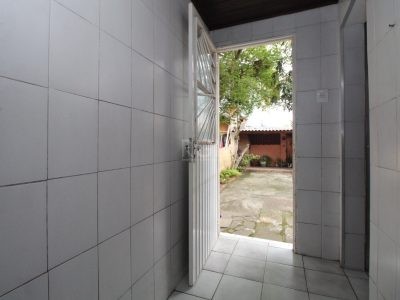 Casa à venda com 146m², 3 quartos no bairro Medianeira em Porto Alegre - Foto 12