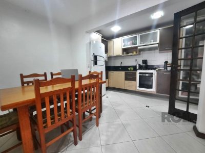 Casa Condominio à venda com 141m², 3 quartos, 1 suíte, 2 vagas no bairro Tristeza em Porto Alegre - Foto 4