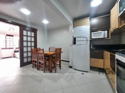 Casa Condominio à venda com 141m², 3 quartos, 1 suíte, 2 vagas no bairro Tristeza em Porto Alegre - Foto 6