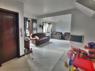 Casa Condominio à venda com 141m², 3 quartos, 1 suíte, 2 vagas no bairro Tristeza em Porto Alegre - Foto 30