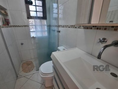 Casa Condominio à venda com 141m², 3 quartos, 1 suíte, 2 vagas no bairro Tristeza em Porto Alegre - Foto 39