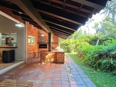 Casa à venda com 250m², 3 quartos, 1 suíte, 5 vagas no bairro Ipanema em Porto Alegre - Foto 32