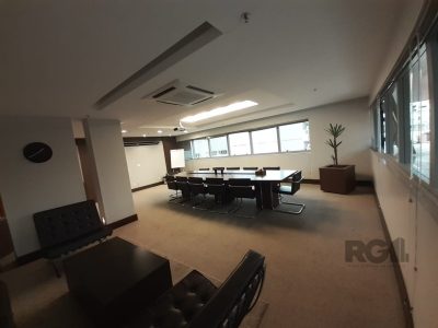 Conjunto/Sala à venda com 41m² no bairro Menino Deus em Porto Alegre - Foto 12