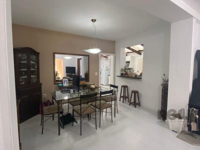 Apartamento à venda com 87m², 3 quartos, 1 suíte no bairro Petrópolis em Porto Alegre - Foto 4