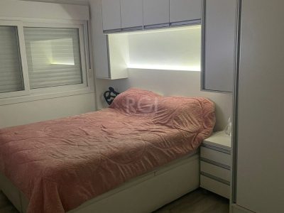 Apartamento à venda com 60m², 2 quartos, 1 suíte, 1 vaga no bairro Glória em Porto Alegre - Foto 12