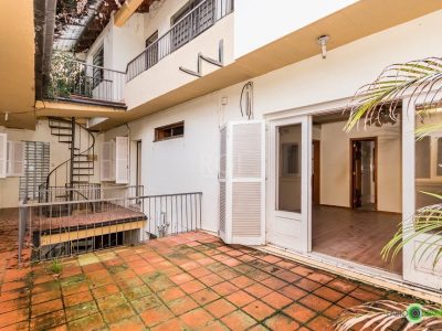 Casa à venda com 307m², 4 quartos, 2 suítes, 3 vagas no bairro Higienópolis em Porto Alegre - Foto 35