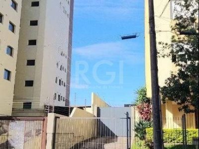 Apartamento à venda com 66m², 2 quartos, 1 vaga no bairro São João em Porto Alegre - Foto 4