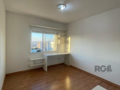 Apartamento à venda com 120m², 3 quartos, 1 suíte, 2 vagas no bairro Passo d'Areia em Porto Alegre - Foto 13