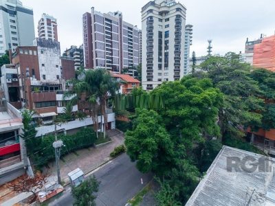 Apartamento à venda com 104m², 3 quartos, 1 suíte, 2 vagas no bairro Bela Vista em Porto Alegre - Foto 35