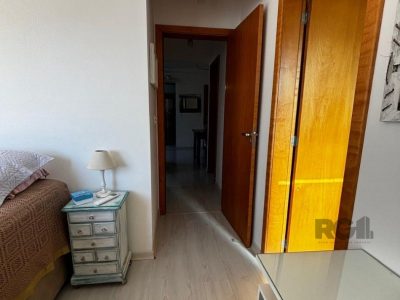 Apartamento à venda com 58m², 2 quartos, 1 suíte, 1 vaga no bairro Tristeza em Porto Alegre - Foto 16