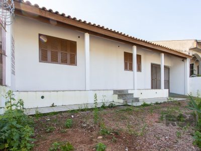 Casa à venda com 100m², 3 quartos, 1 suíte, 4 vagas no bairro Tristeza em Porto Alegre - Foto 2