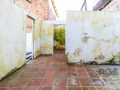 Casa à venda com 100m², 3 quartos, 1 suíte, 4 vagas no bairro Tristeza em Porto Alegre - Foto 26