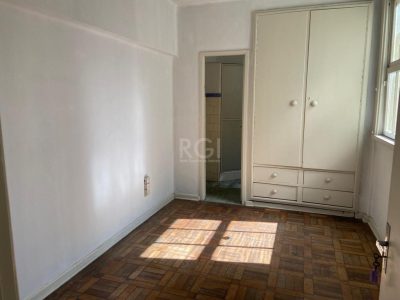 Apartamento à venda com 163m², 4 quartos, 2 suítes no bairro Centro Histórico em Porto Alegre - Foto 19