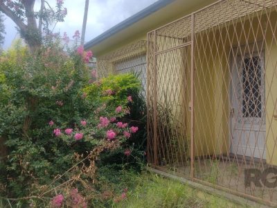 Casa à venda com 162m², 3 quartos, 3 vagas no bairro Partenon em Porto Alegre - Foto 5