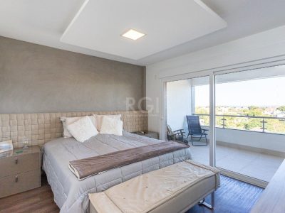 Casa à venda com 427m², 4 quartos, 4 suítes, 4 vagas no bairro Ipanema em Porto Alegre - Foto 49