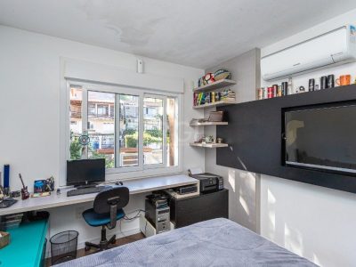 Casa à venda com 427m², 4 quartos, 4 suítes, 4 vagas no bairro Ipanema em Porto Alegre - Foto 66