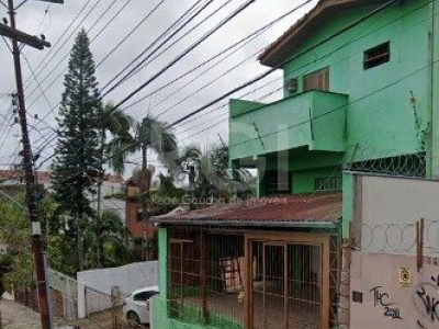 Casa à venda com 360m², 3 quartos, 1 vaga no bairro Medianeira em Porto Alegre - Foto 2