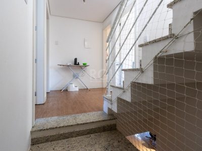 Casa Condominio à venda com 208m², 4 quartos, 1 suíte, 3 vagas no bairro Tristeza em Porto Alegre - Foto 21