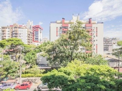 Apartamento à venda com 124m², 3 quartos, 1 suíte, 1 vaga no bairro Menino Deus em Porto Alegre - Foto 3