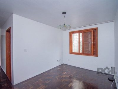 Apartamento à venda com 78m², 3 quartos no bairro Petrópolis em Porto Alegre - Foto 3