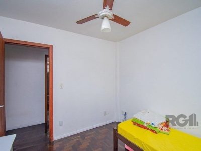 Apartamento à venda com 78m², 3 quartos no bairro Petrópolis em Porto Alegre - Foto 9