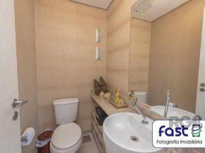 Apartamento à venda com 162m², 3 quartos, 3 suítes, 2 vagas no bairro Jardim do Salso em Porto Alegre - Foto 9