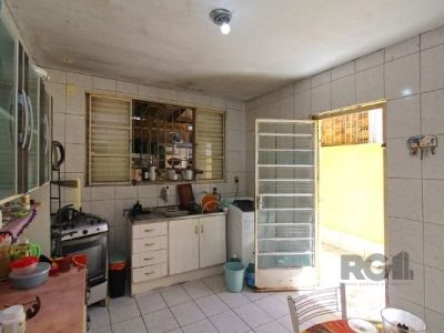 Casa à venda com 140m², 2 quartos, 1 vaga no bairro Jardim Itu em Porto Alegre - Foto 6