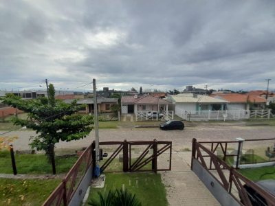 Casa à venda com 75m², 2 quartos, 1 suíte, 4 vagas no bairro Zona Norte em Capão da Canoa - Foto 5