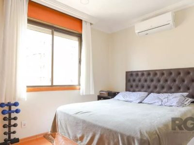 Apartamento à venda com 87m², 3 quartos, 1 suíte, 1 vaga no bairro Passo d'Areia em Porto Alegre - Foto 11