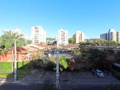 Casa à venda com 229m², 3 quartos, 2 vagas no bairro Tristeza em Porto Alegre - Foto 33