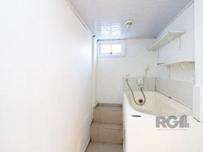 Casa à venda com 229m², 3 quartos, 2 vagas no bairro Tristeza em Porto Alegre - Foto 36