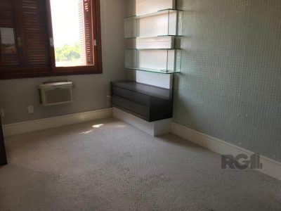 Apartamento à venda com 150m², 3 quartos, 1 suíte, 2 vagas no bairro Jardim Itu em Porto Alegre - Foto 4