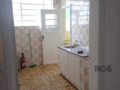 Apartamento à venda com 70m², 2 quartos no bairro Petrópolis em Porto Alegre - Foto 9