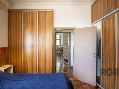 Apartamento à venda com 81m², 3 quartos, 1 suíte, 3 vagas no bairro Petrópolis em Porto Alegre - Foto 16