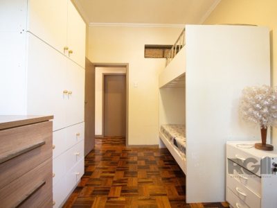 Apartamento à venda com 81m², 3 quartos, 1 suíte, 3 vagas no bairro Petrópolis em Porto Alegre - Foto 14