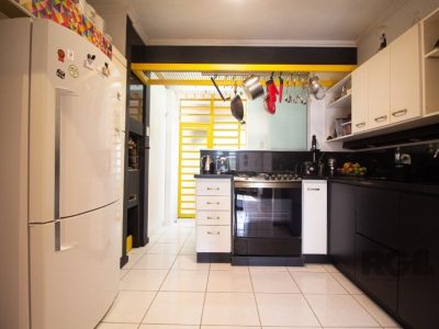 Apartamento à venda com 81m², 3 quartos, 1 suíte, 3 vagas no bairro Petrópolis em Porto Alegre - Foto 6