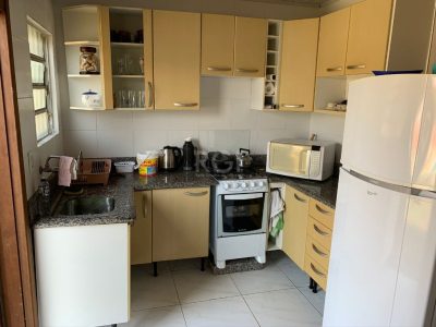 Casa à venda com 80m², 2 quartos, 2 vagas no bairro Jardim Beira Mar em Capão da Canoa - Foto 2