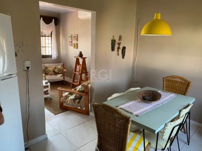 Casa à venda com 80m², 2 quartos, 2 vagas no bairro Jardim Beira Mar em Capão da Canoa - Foto 3